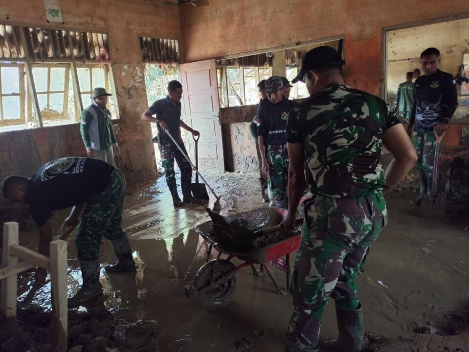 Pascabanjir, TNI AD Fokus Pulihkan Fasilitas Pendidikan di Aceh Tamiang