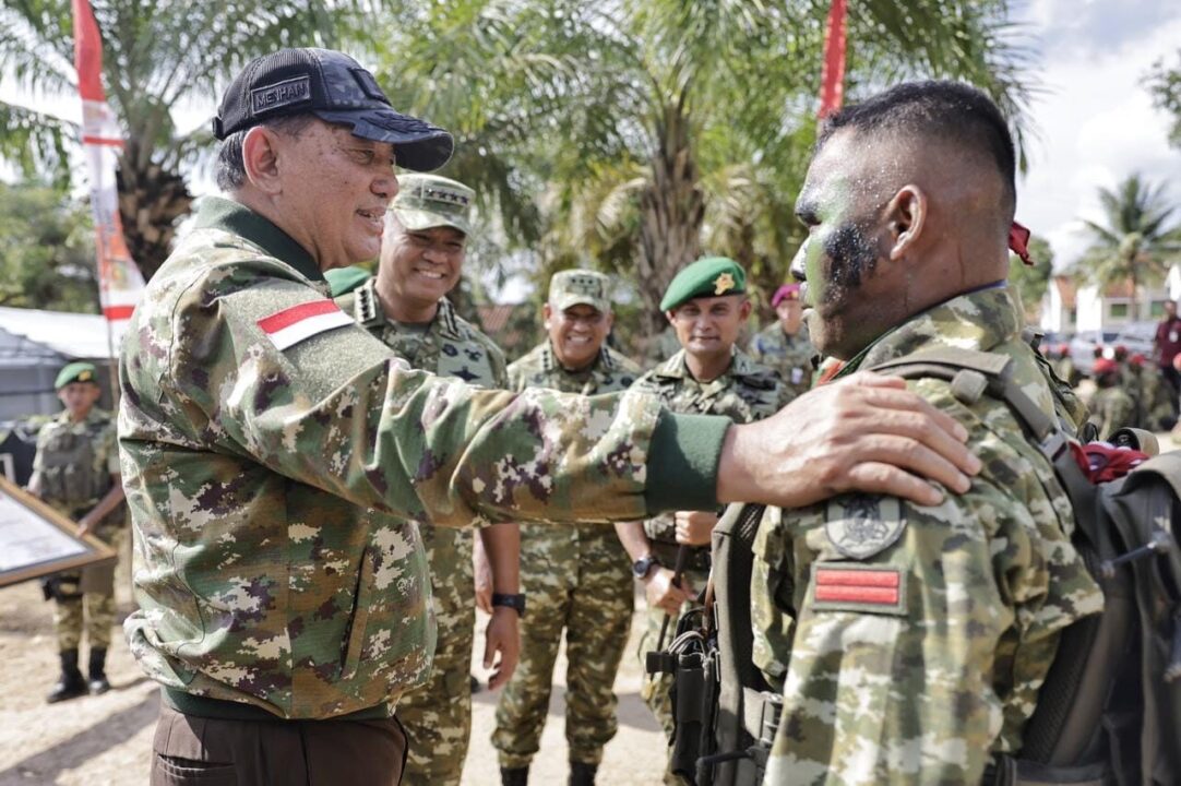 Dukung Pembangunan Wilayah, Menhan RI dan Wakasad Tinjau Yon TP 827/MCY