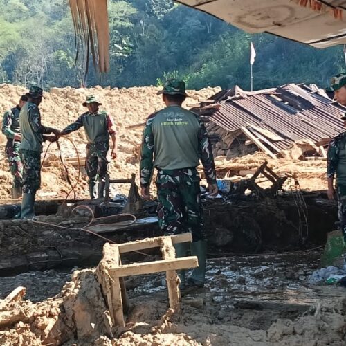 Bersihkan SD Negeri 11 Pegasing, TNI AD Pulihkan Aktivitas Belajar di Aceh Tengah