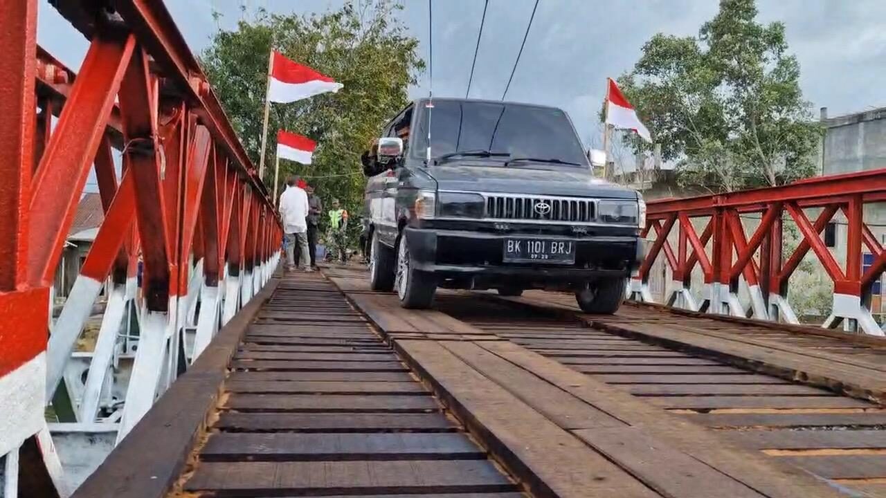 Hadir Pulihkan Harapan Warga Bireuen, TNI AD Rampungkan Pembangunan Jembatan Bailey