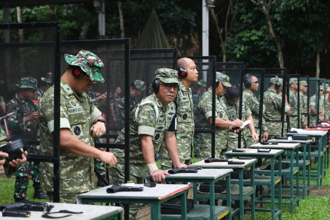 Pemimpin Harus Jadi Teladan: TNI AD Uji Kemampuan Jasmani dan Militer Pati hingga Danyon