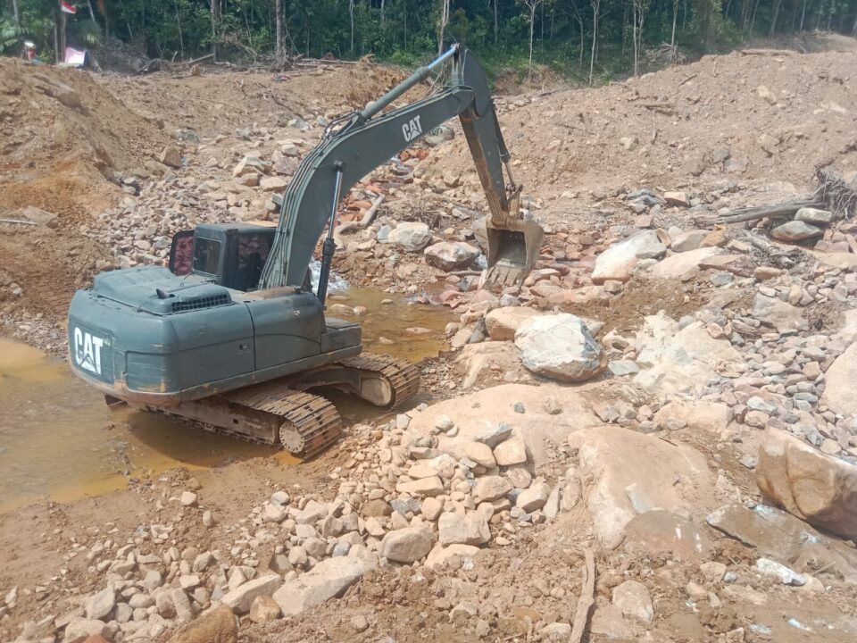 Jembatan Armco di Desa Bair Rampung, Akses Warga Kembali Normal