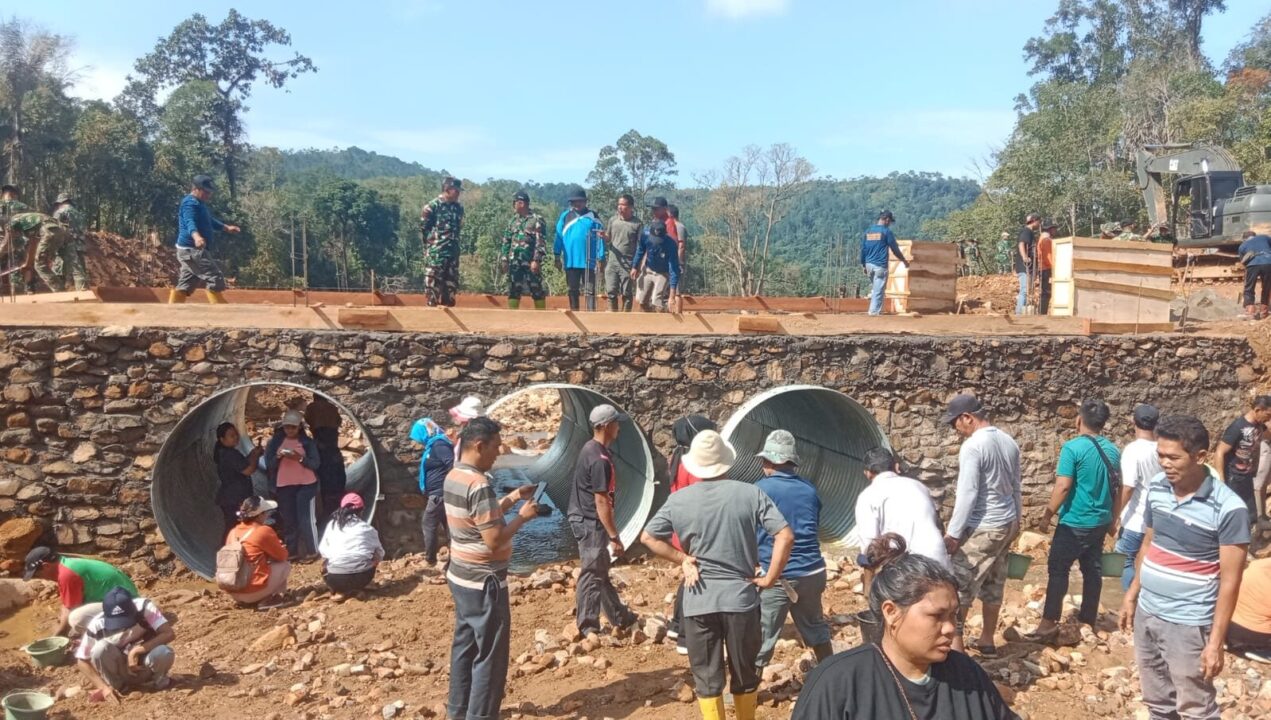 Jembatan Armco di Desa Bair Rampung, Akses Warga Kembali Normal