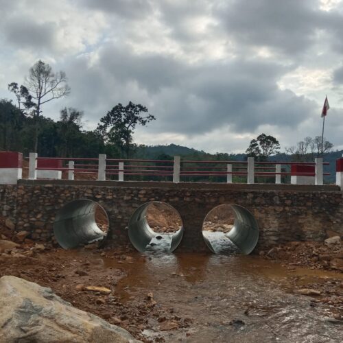 Jembatan Armco di Desa Bair Rampung, Akses Warga Kembali Normal