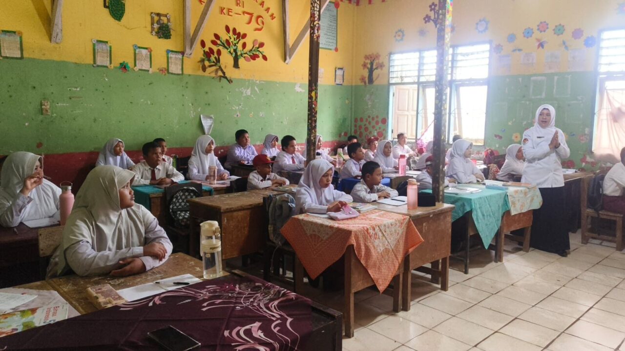 Gotong Royong TNI dan Guru, MIN 7 Sibuluan Nalambok Kembali Layak Selenggarakan KBM