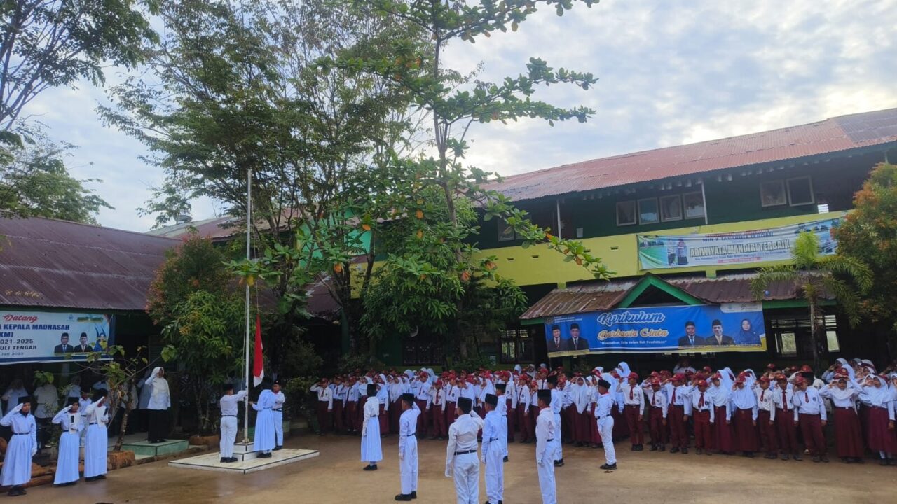 Gotong Royong TNI dan Guru, MIN 7 Sibuluan Nalambok Kembali Layak Selenggarakan KBM