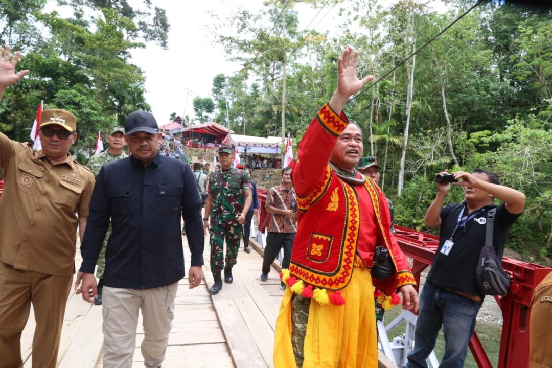 Resmikan Jembatan Bailey di Nias Selatan, Kasad: Setiap Hari Ada Jembatan yang Selesai Dibangun