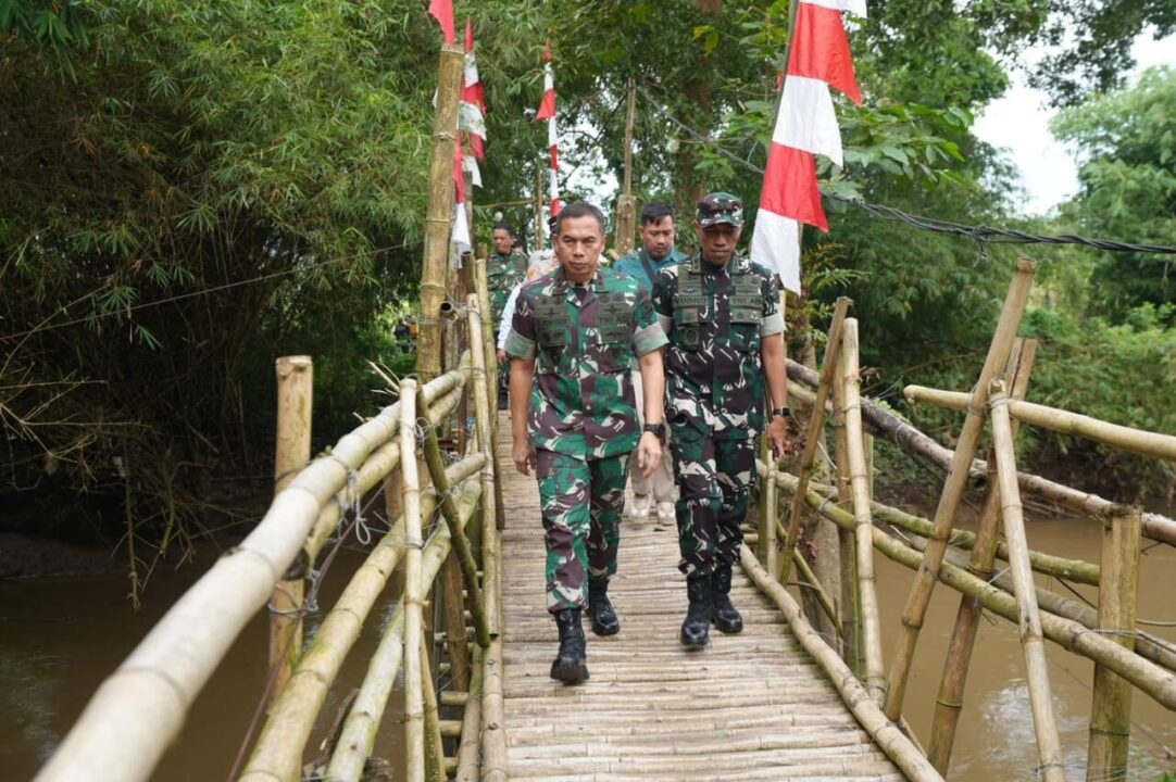 Dukung Akses dan Kesejahteraan Rakyat, TNI AD Luncurkan Program Jembatan dan Gentengisasi