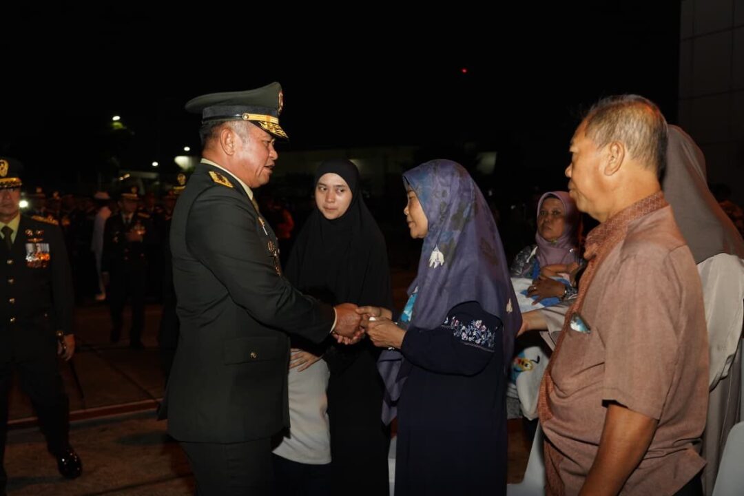 Kasad Pimpin Pelepasan Tiga Jenazah Prajurit TNI Satgas UNIFIL