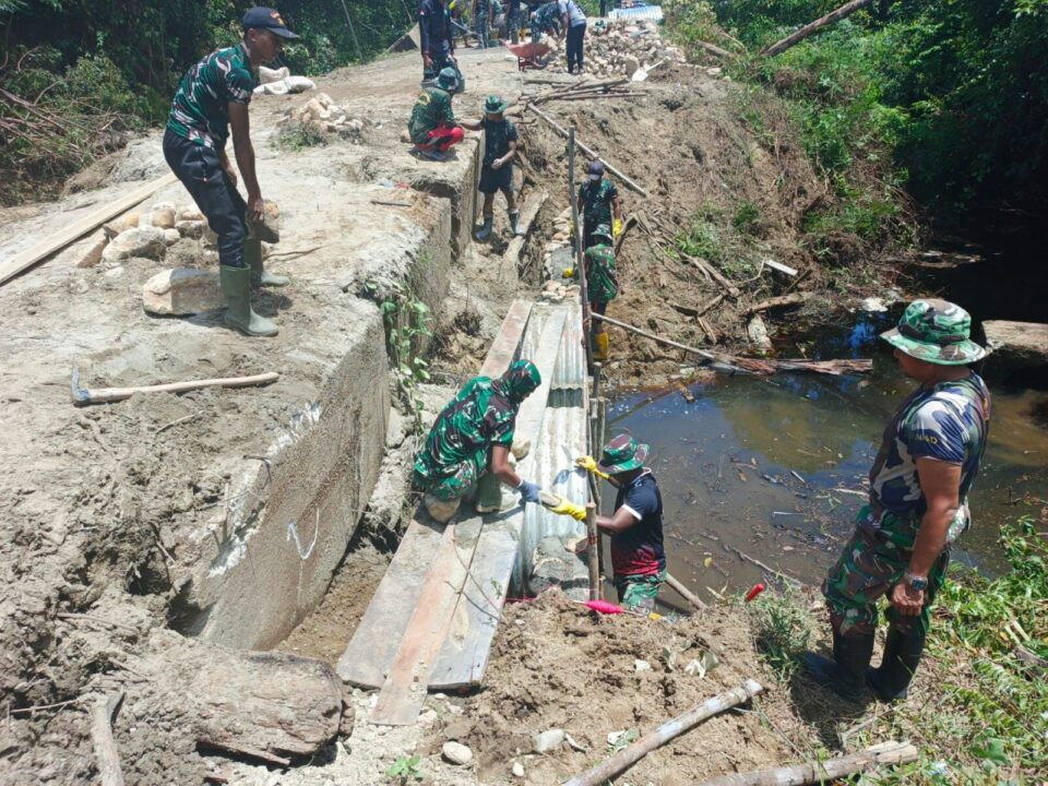 Pembangunan Jembatan Armco di Pasi Raja Dikebut, Akses Warga Segera Kembali Lancar