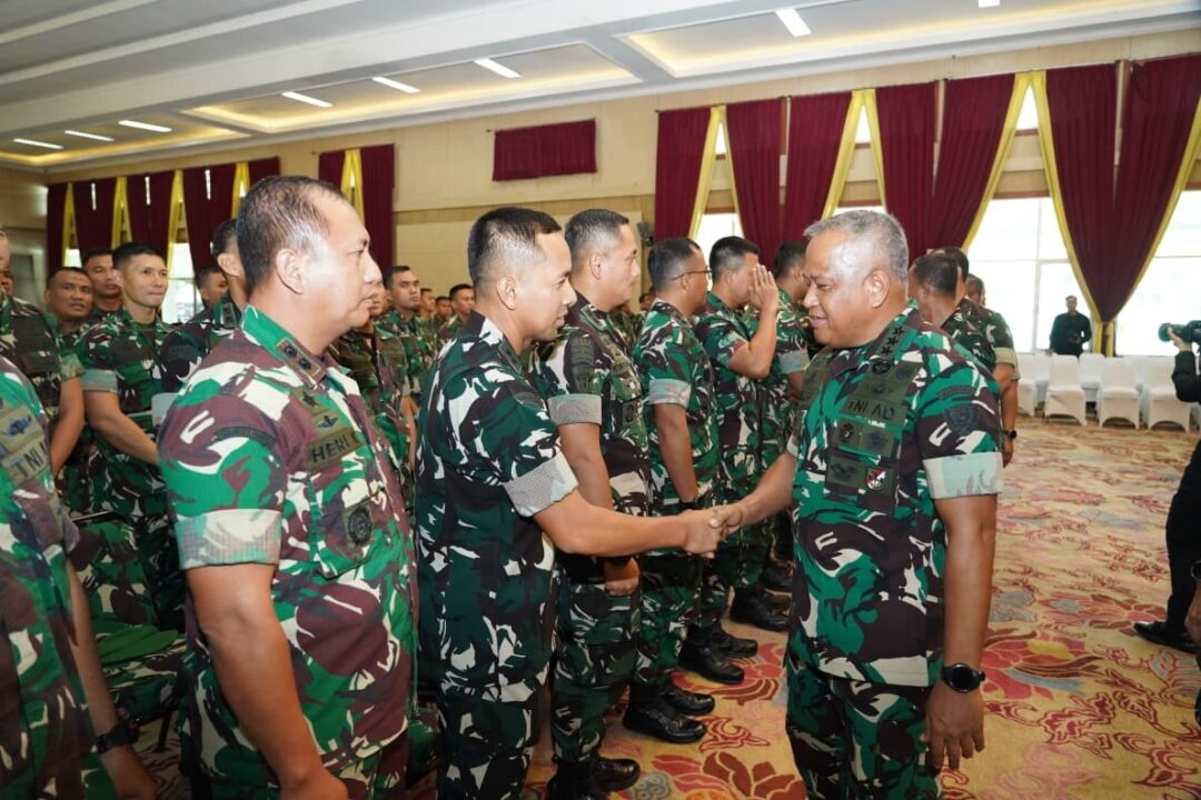 Tekankan Kepemimpinan Humanis, Wakasad: Komandan Harus Dekat dengan Prajurit