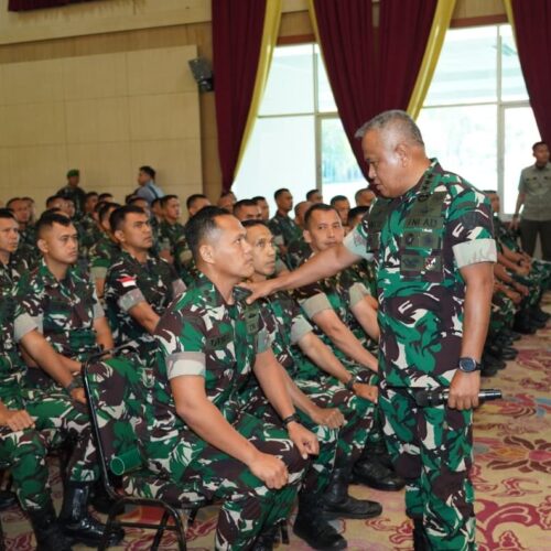 Tekankan Kepemimpinan Humanis, Wakasad: Komandan Harus Dekat dengan Prajurit