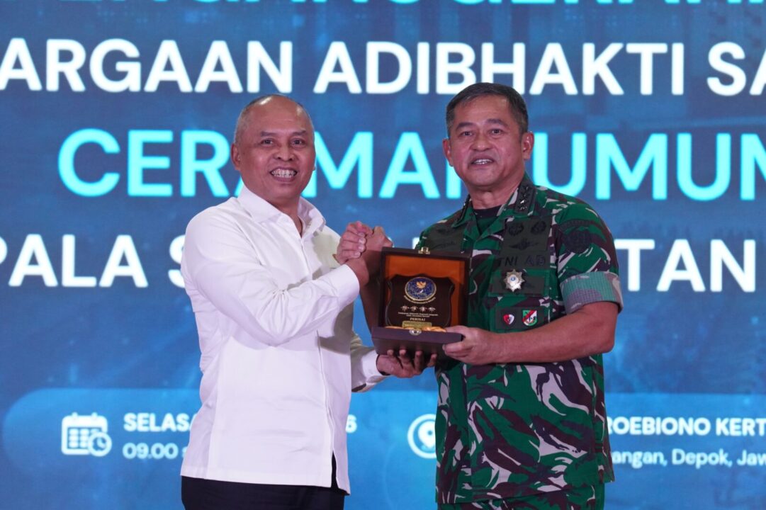 Perkuat Pertahanan Siber TNI AD, Kasad Terima Adibhakti Sanapati dari BSSN