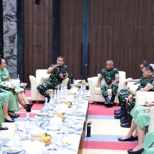 Jelang HUT ke-80 Persit KCK, Kasad Terima Ketum Persit dan Para Kader Berprestasi