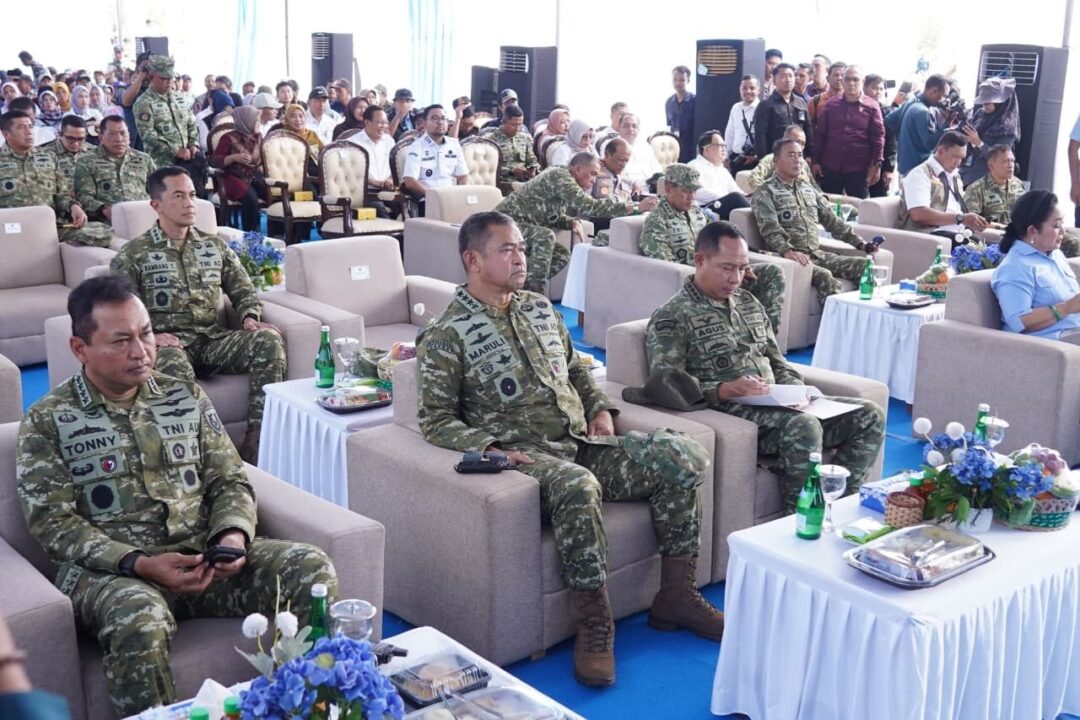 Dukung Ketahanan Pangan Nasional, Kasad Hadiri Panen Raya Kedelai di Nganjuk