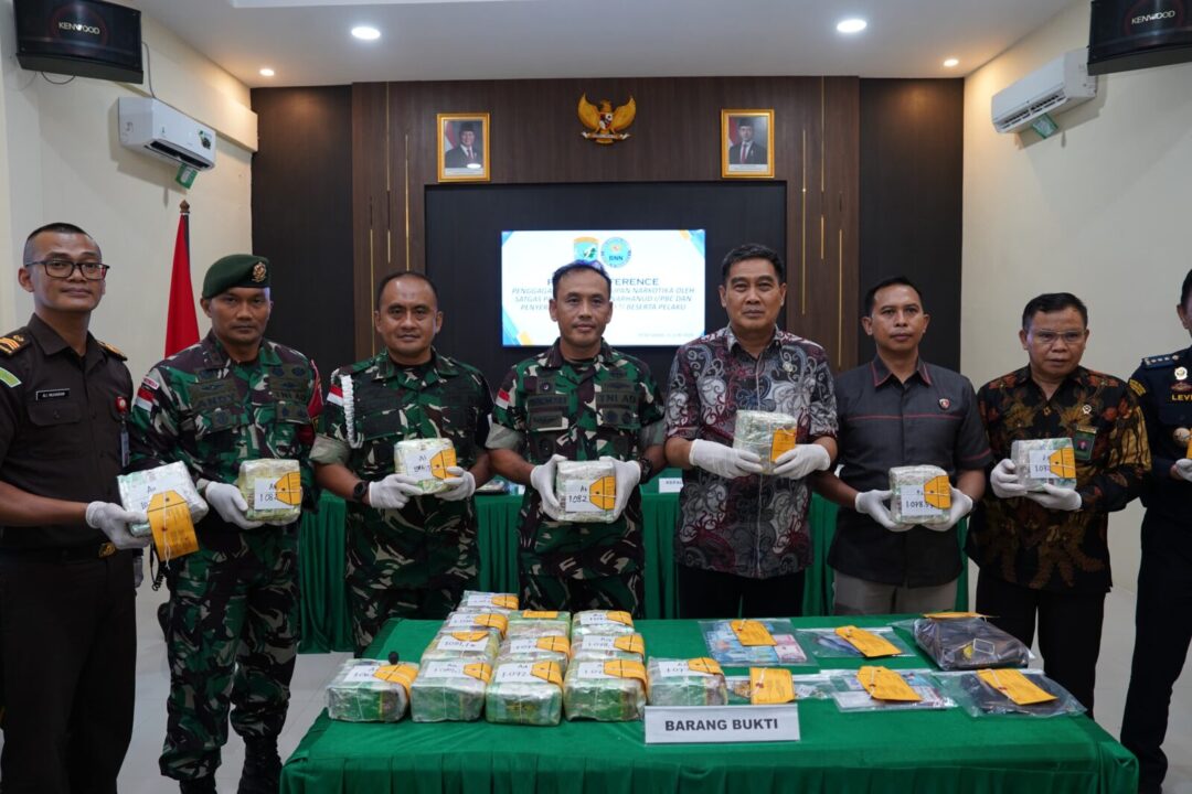 Satgas Pamtas Yonarhanud 1/PBC/1 Kostrad Gagalkan Penyelundupan Puluhan Kilo Narkoba