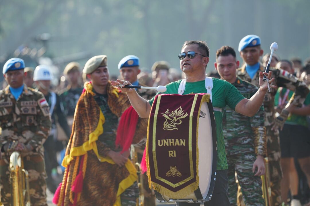 Meriahkan HUT ke-65 Kostrad, Kasad Lari Bersama 10 Ribu Peserta