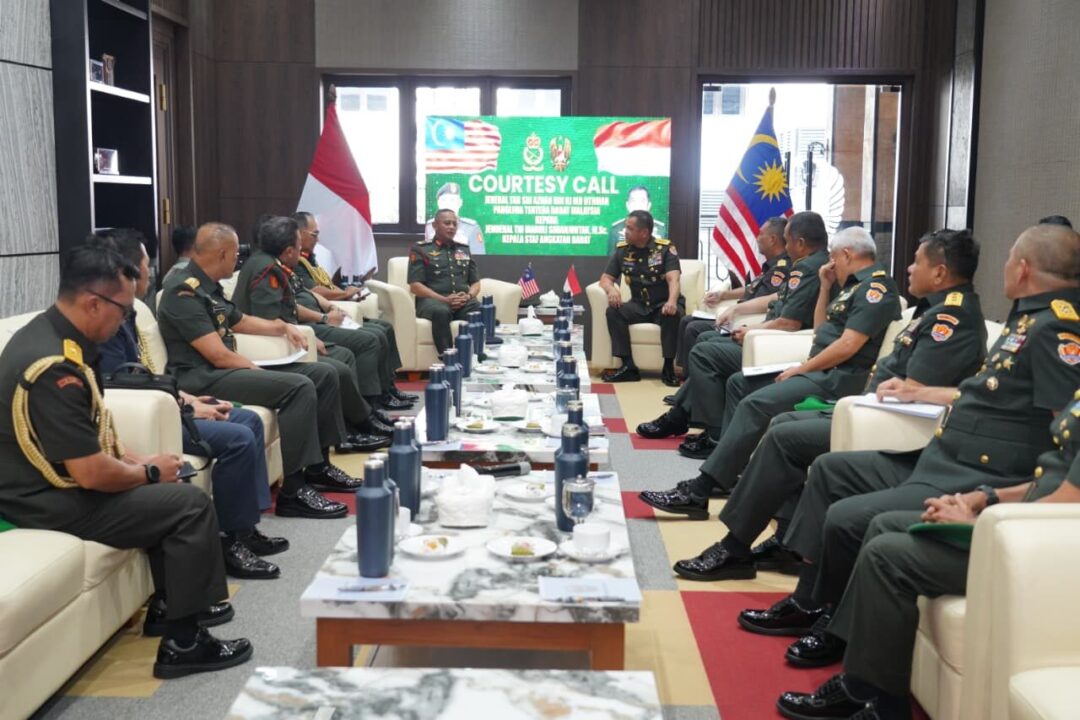Perkuat Kemitraan Strategis, Kasad Terima Kunjungan Panglima Tentera Darat Malaysia