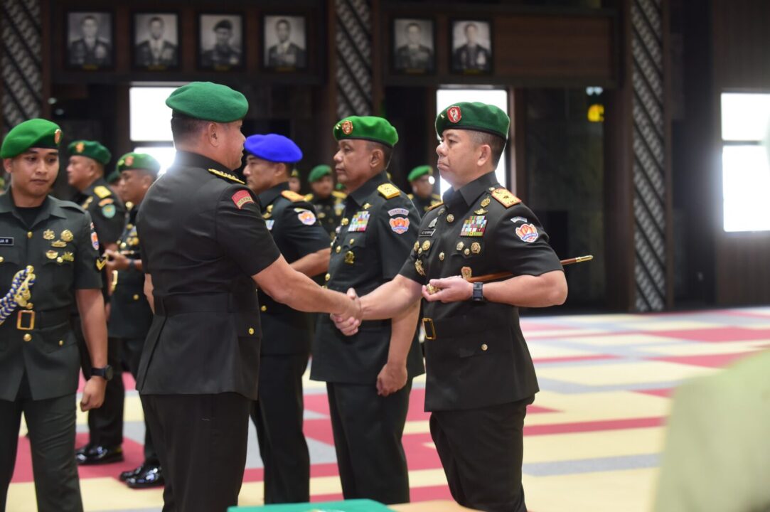 Pimpin Sertijab dan Alih Kodal Tiga Yonif, Kasad Tekankan Penguatan Organisasi TNI AD