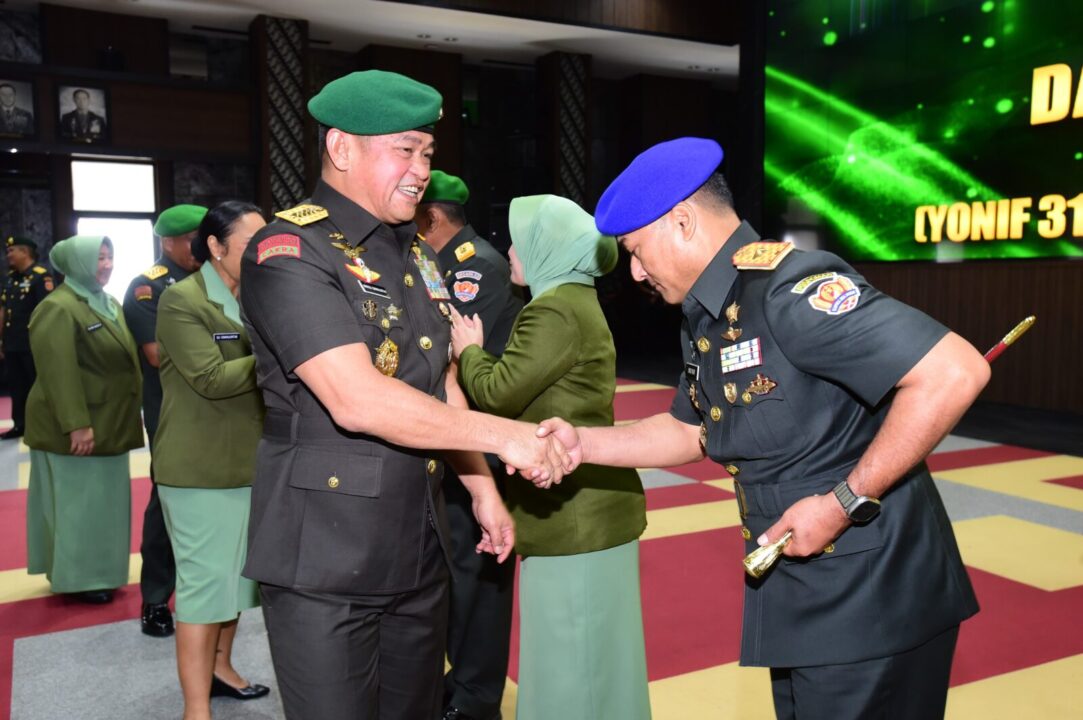 Pimpin Sertijab dan Alih Kodal Tiga Yonif, Kasad Tekankan Penguatan Organisasi TNI AD