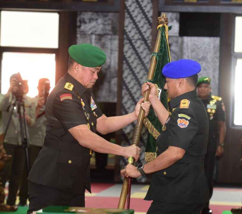 Pimpin Sertijab dan Alih Kodal Tiga Yonif, Kasad Tekankan Penguatan Organisasi TNI AD