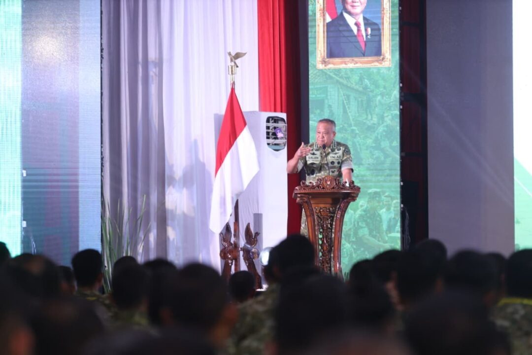 Bekali Dansatkowil, Wakasad Tekankan Pentingnya Komunikasi