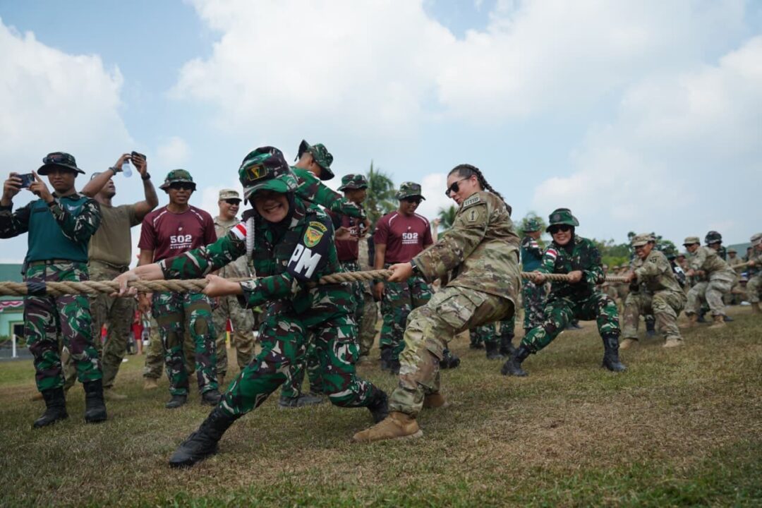 Rayakan HUT ke-81 RI, TNI AD dan US Army Adu Seru di Culture Day