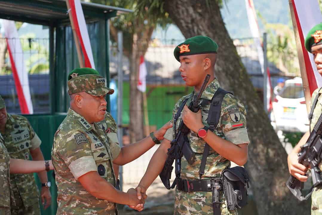 Bangun Fondasi Satuan, Wakasad Minta Prajurit Yonif TP 531 Dekat dengan Rakyat