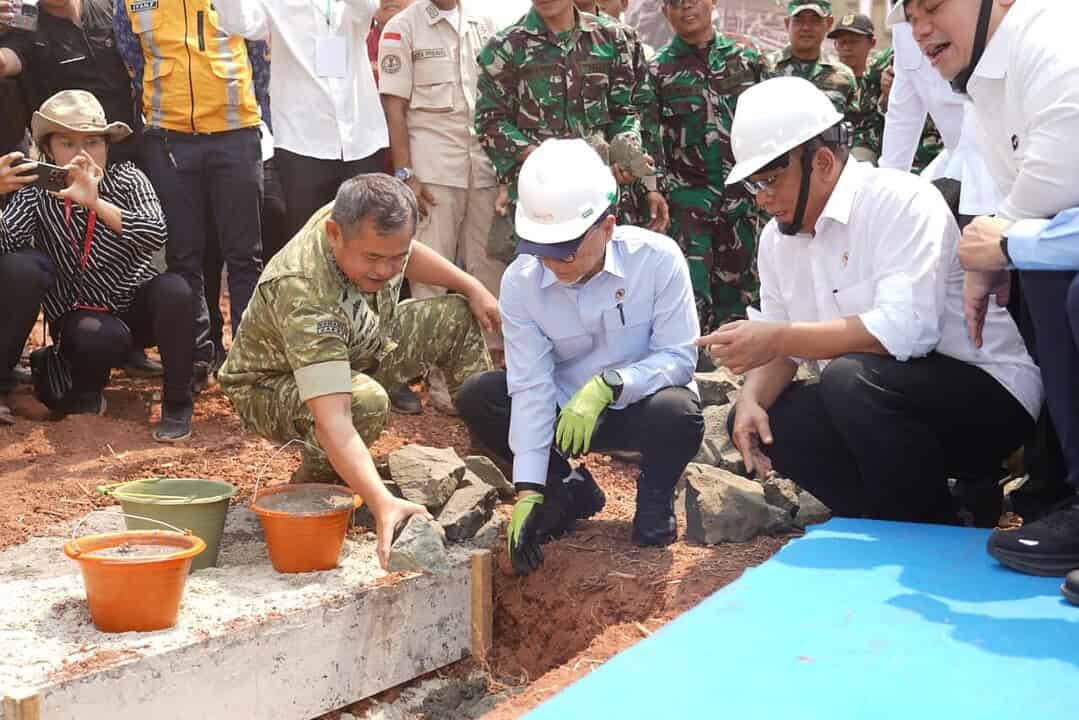 Timbunan Sampah Disulap Jadi Solar, Kasad: Target Kita Setahun Rampung